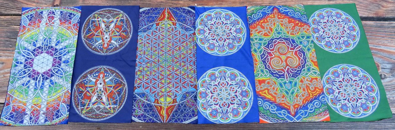 Diverse Schlauchtücher mit Mandalas