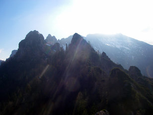 Berge im Sonnenlicht