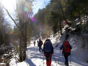 Wandergruppe im Winter 